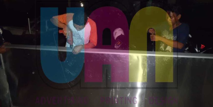Jasa Pembuatan Neon Box