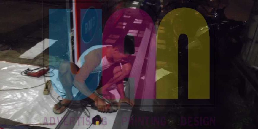 Jasa Pembuatan Neon Box