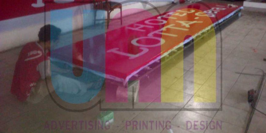 Jasa Pembuatan Neon Box