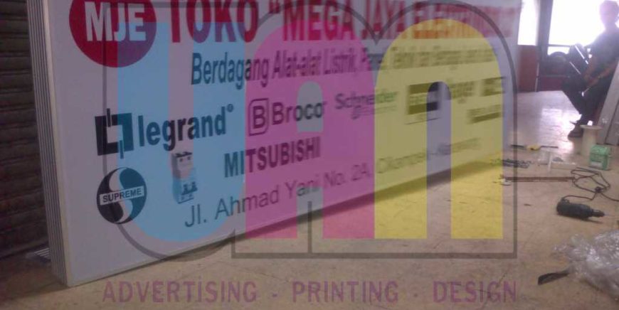 Jasa Pembuatan Neon Box