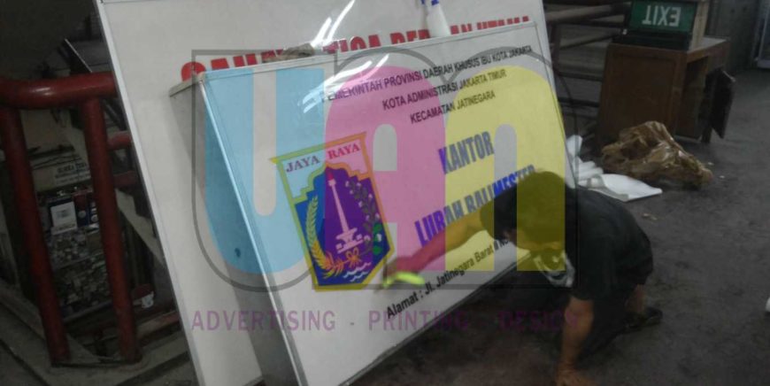 Jasa Pembuatan Neon Box