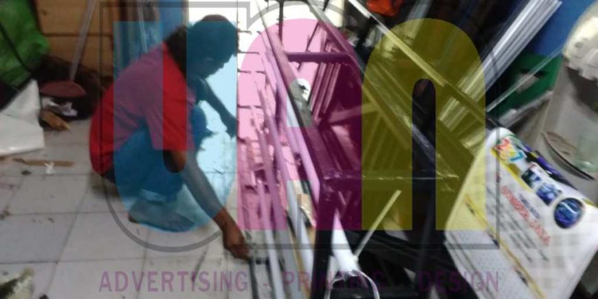 Jasa Pembuatan Neon Box