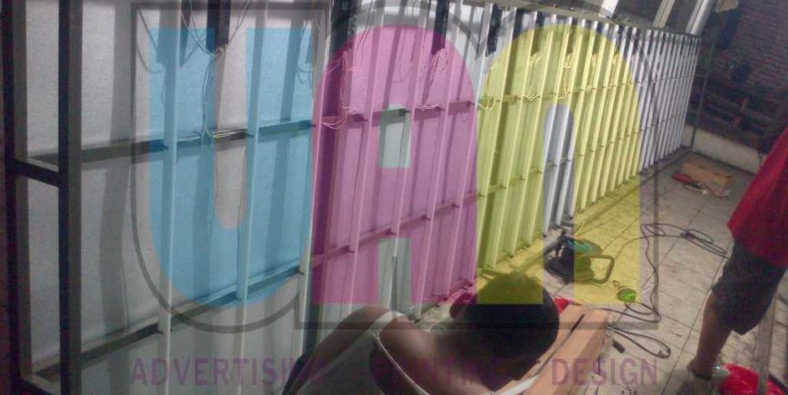 Jasa Pembuatan Neon Box