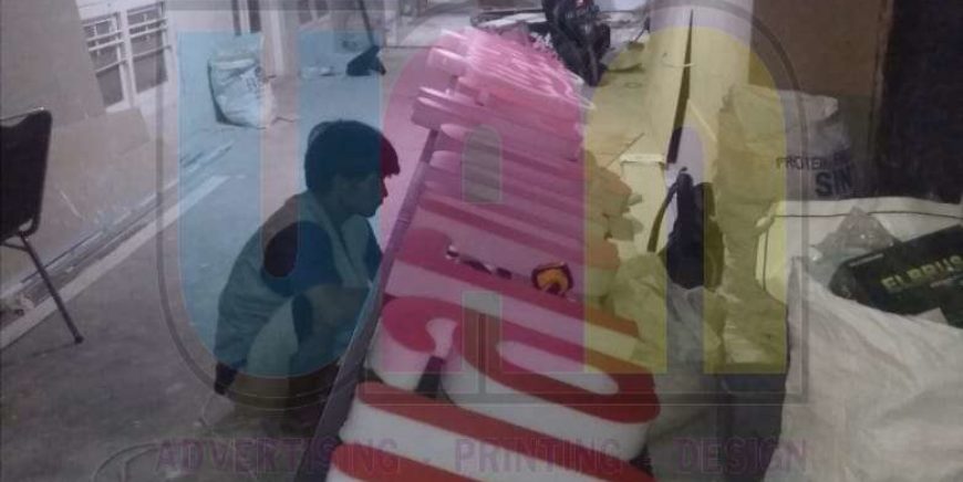 Jasa Pembuatan Neon Box