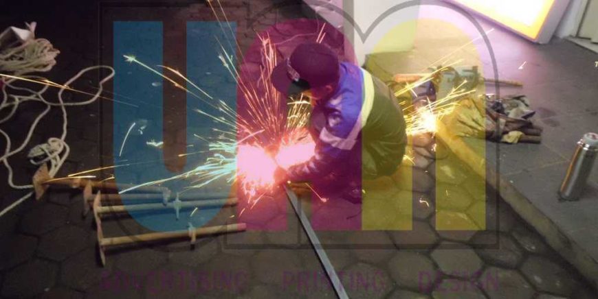 Jasa Pembuatan Neon Box