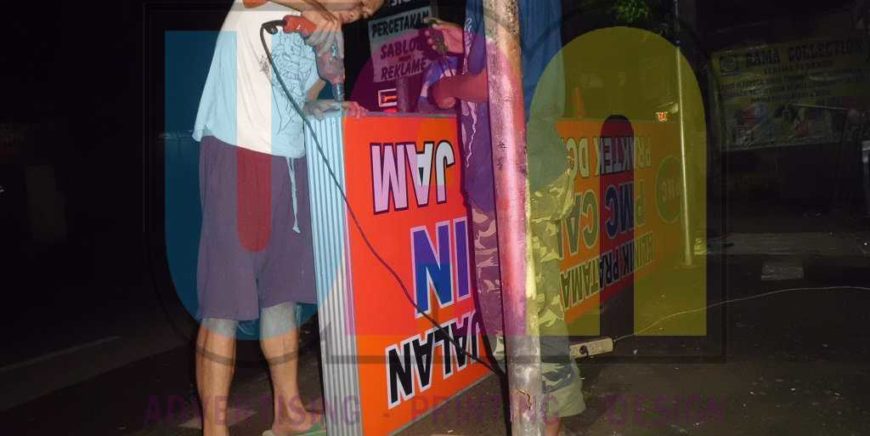 Jasa Pembuatan Neon Box